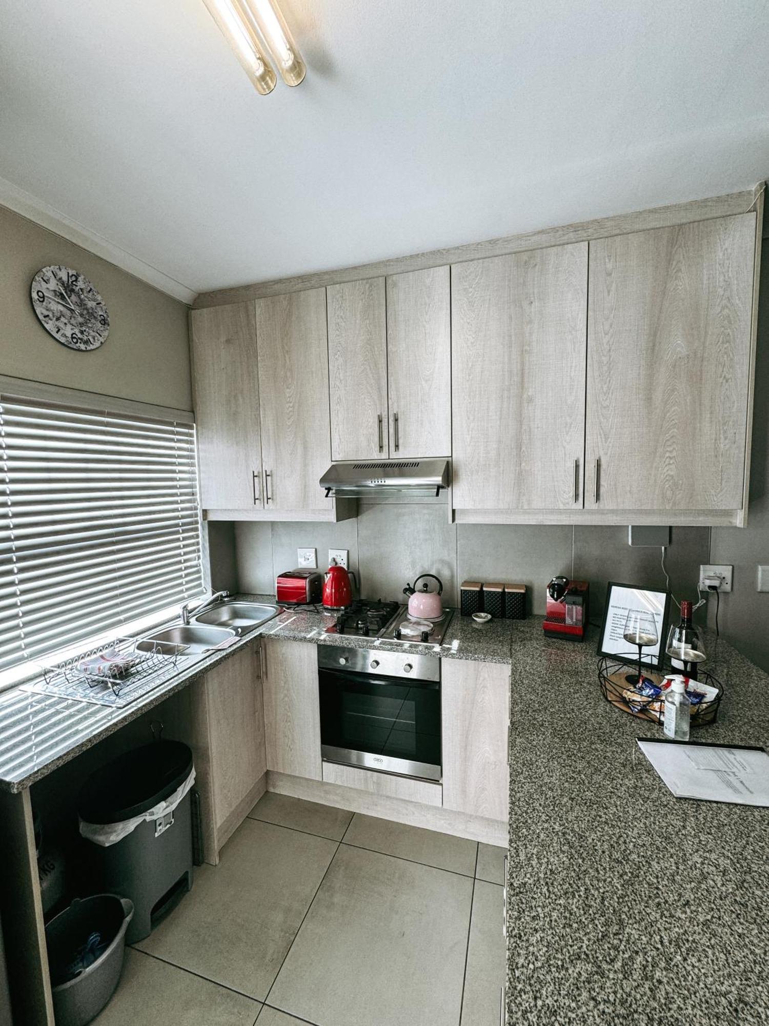 Nemesia Court Apartment Durbanville Exterior photo