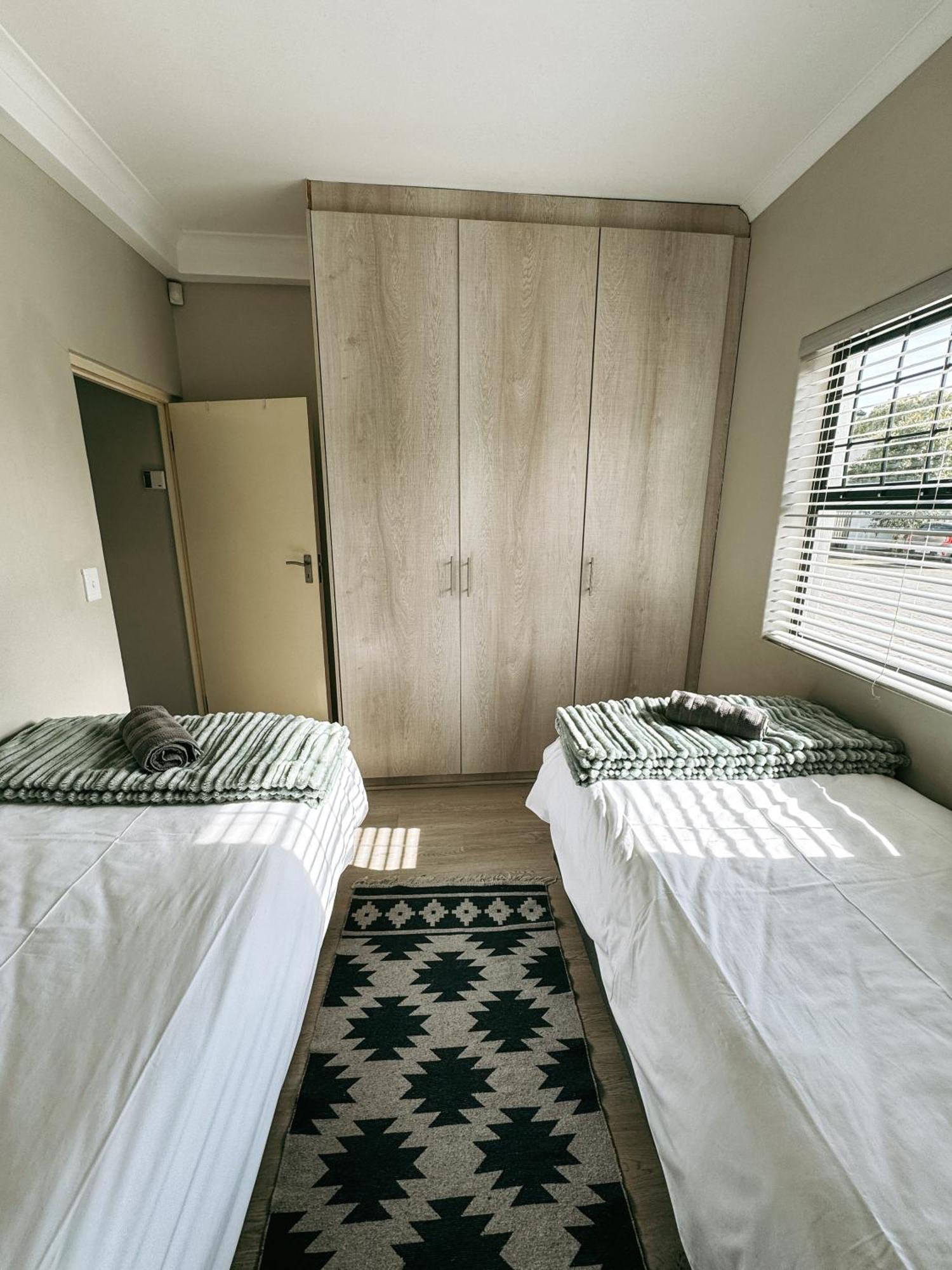 Nemesia Court Apartment Durbanville Exterior photo